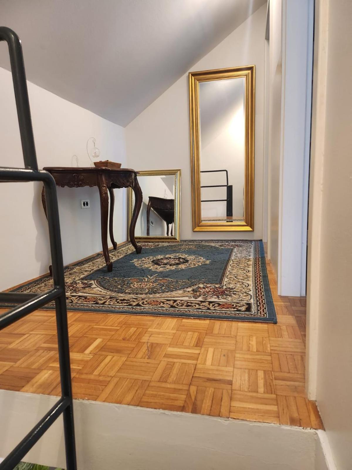 Avrora House Free Parking In Old Town Apartment Ljubljana Ngoại thất bức ảnh